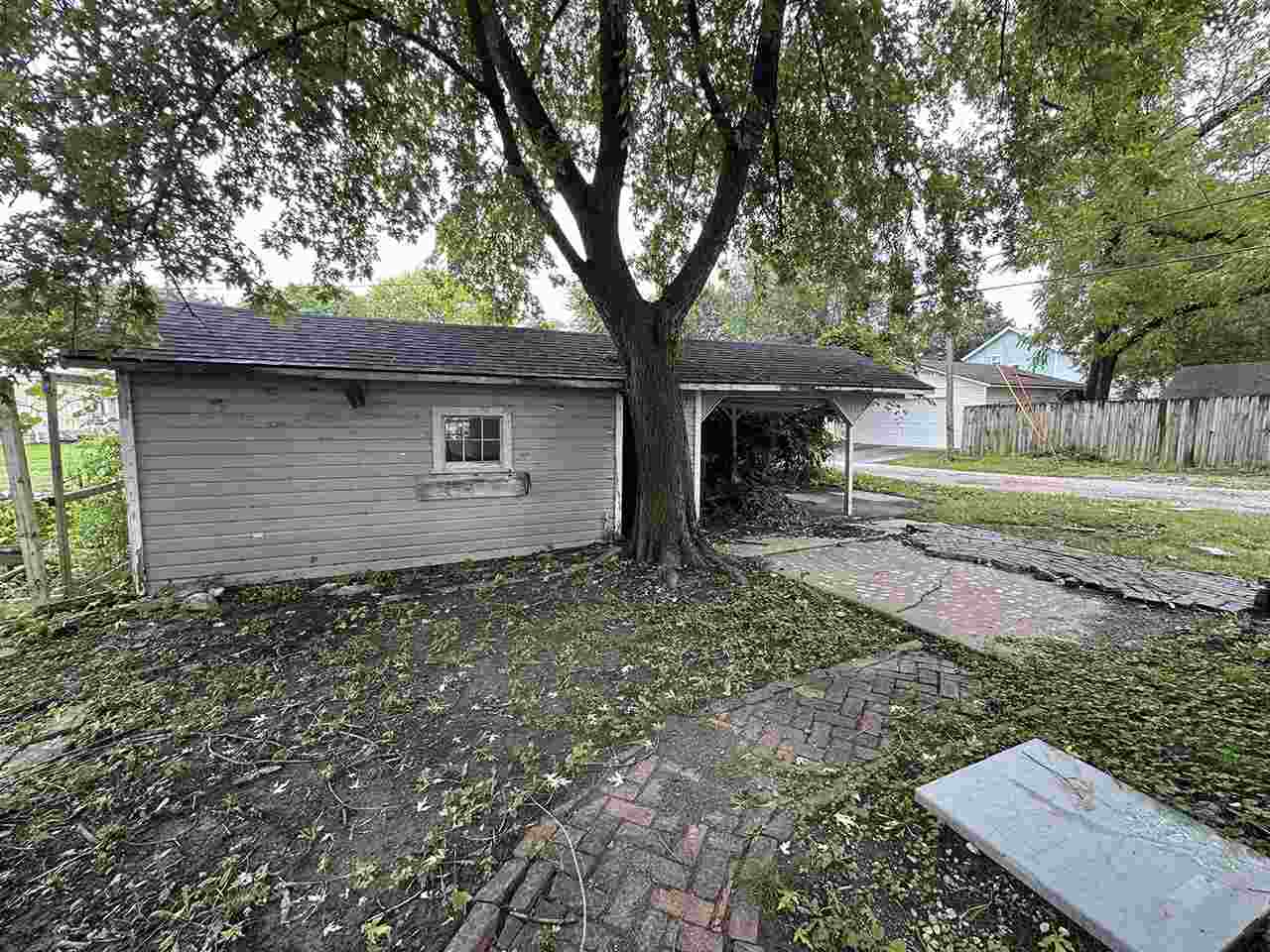 320 N Governor Street Iowa City IA 52245