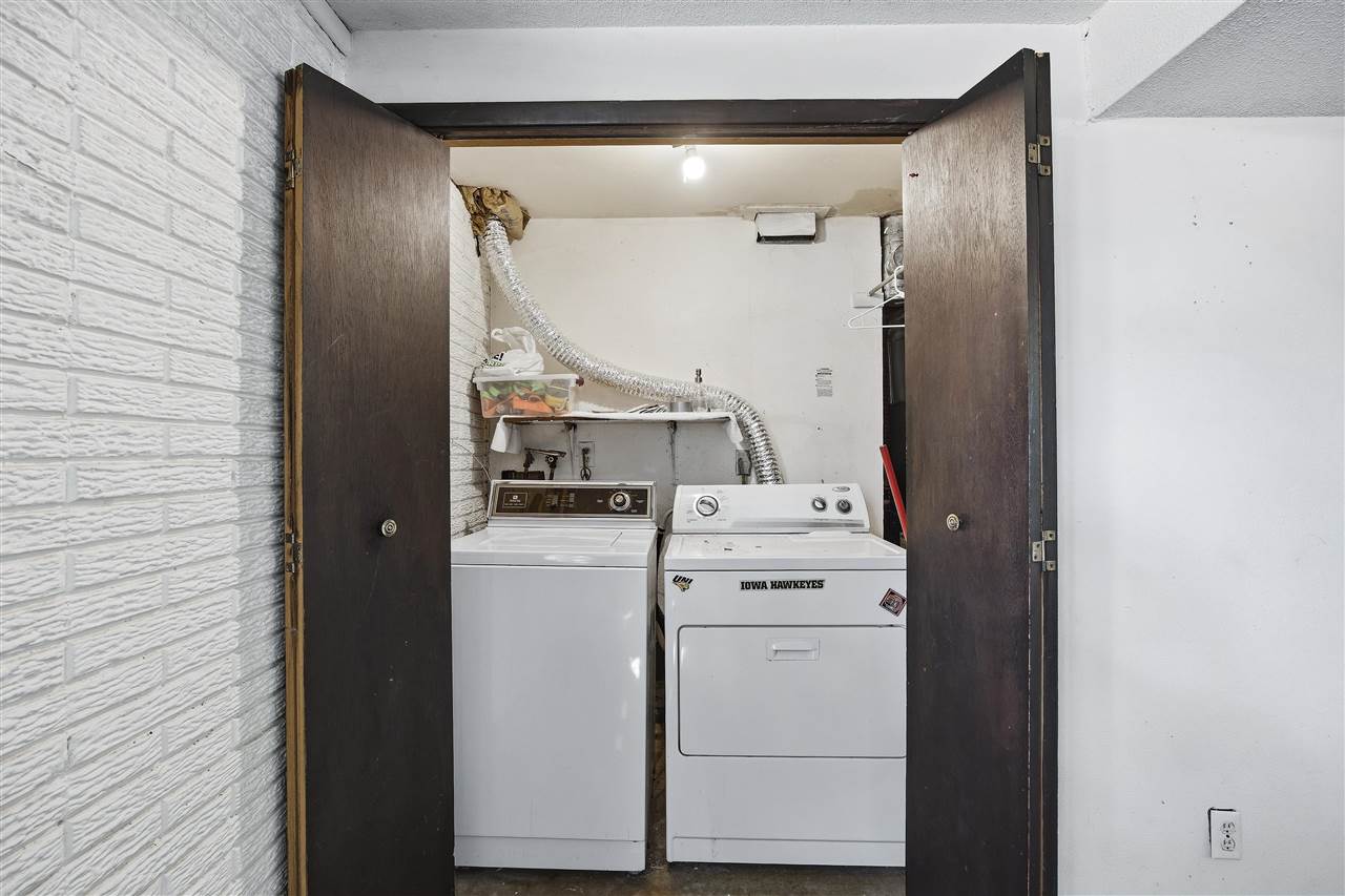 32 Amber Lane Iowa City IA 52240
