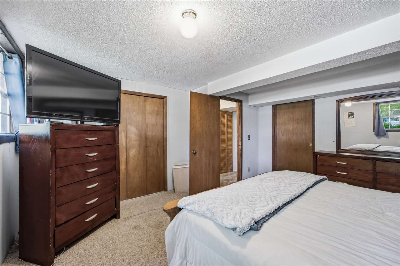 32 Amber Lane Iowa City IA 52240