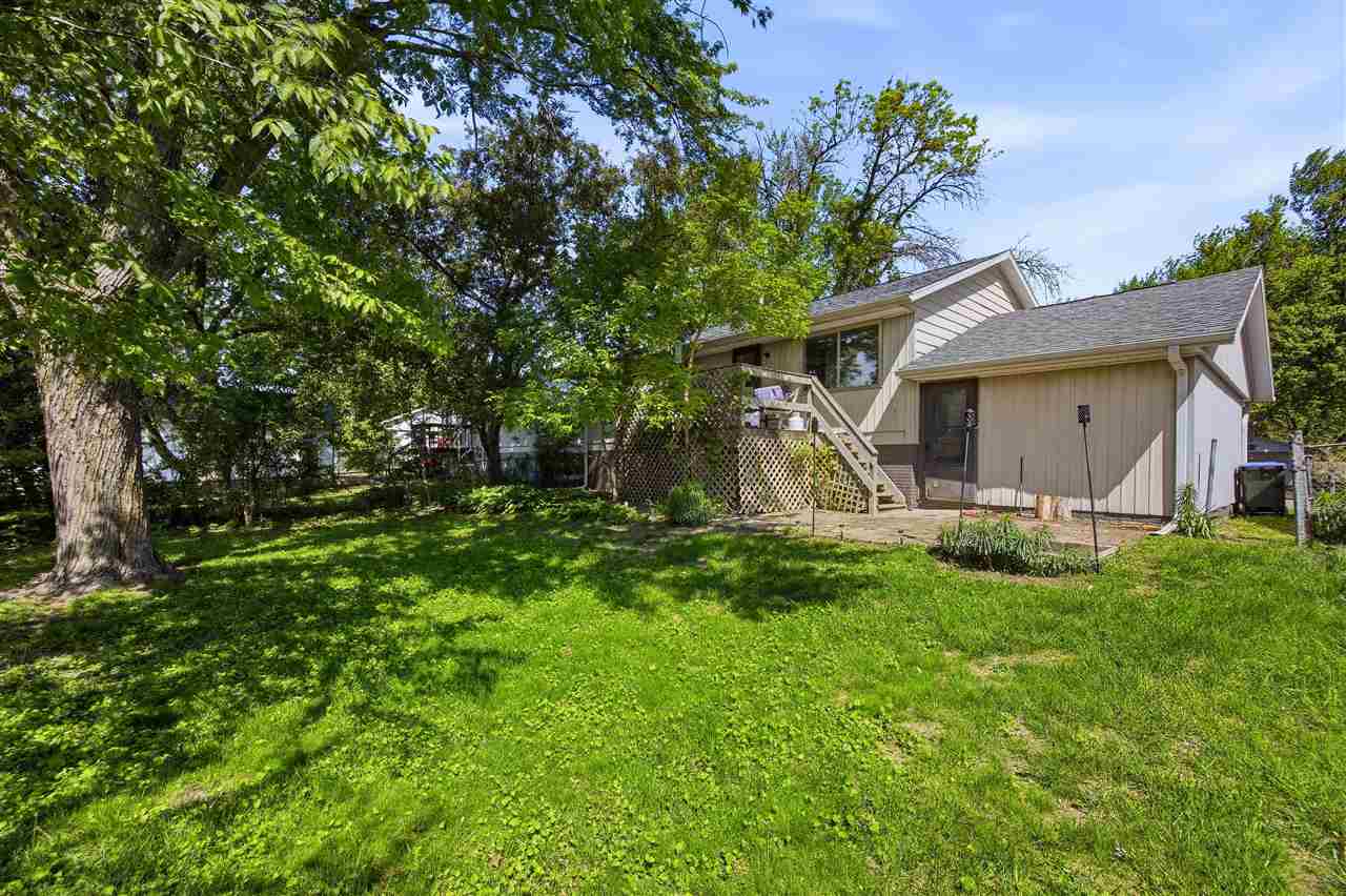 32 Amber Lane Iowa City IA 52240