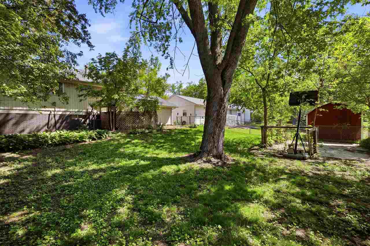 32 Amber Lane Iowa City IA 52240