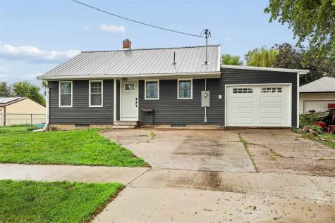 305 Pacific Street Ladora IA 52251