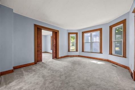 1806 8th Avenue Belle Plaine IA 52208