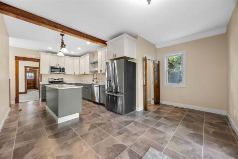 1806 8th Avenue Belle Plaine IA 52208