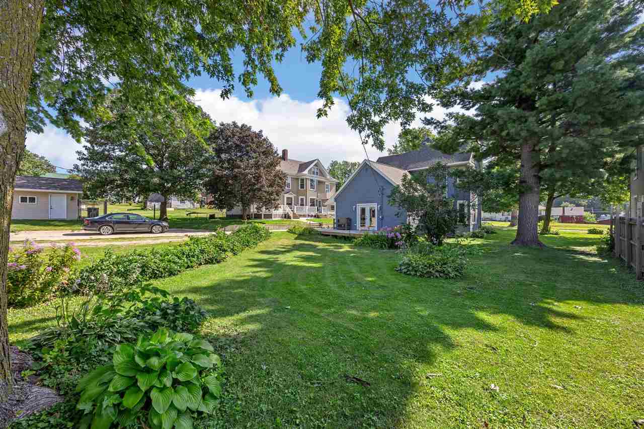 1806 8th Avenue Belle Plaine IA 52208
