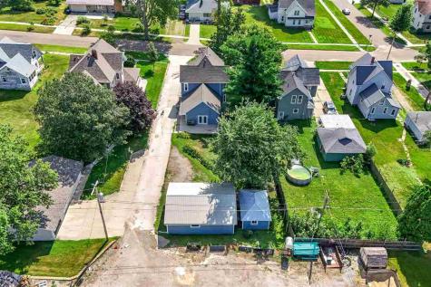 1806 8th Avenue Belle Plaine IA 52208