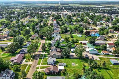 1806 8th Avenue Belle Plaine IA 52208