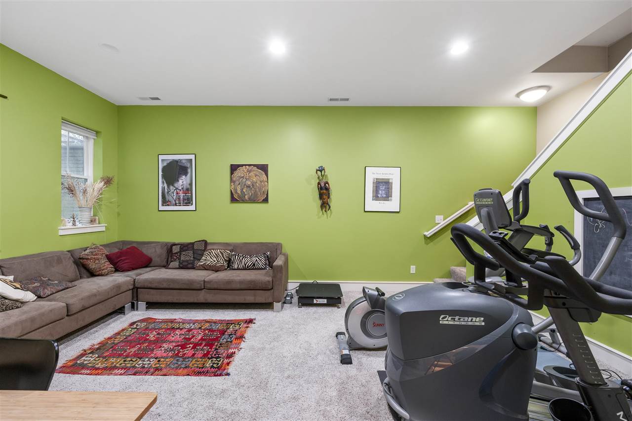 1054 Foster Road Iowa City IA 52245