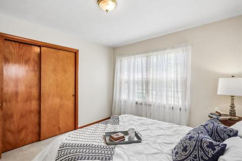 1118 Deforest Avenue Iowa City IA 52240