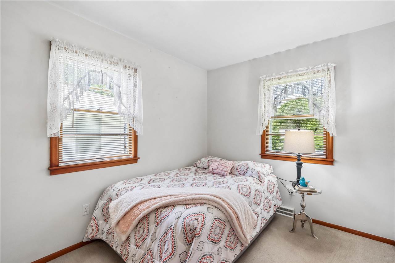 1118 Deforest Avenue Iowa City IA 52240
