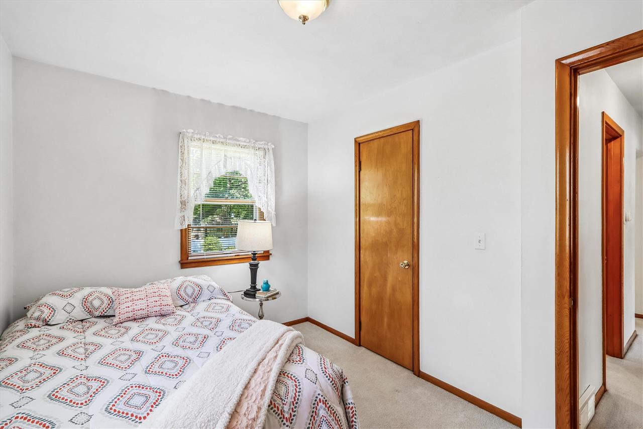 1118 Deforest Avenue Iowa City IA 52240