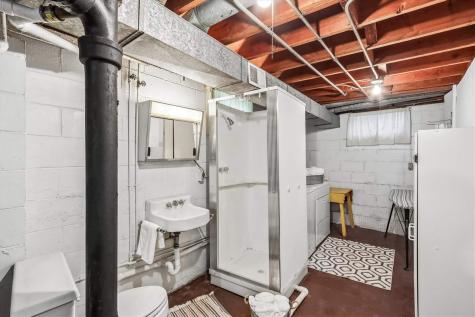 1118 Deforest Avenue Iowa City IA 52240