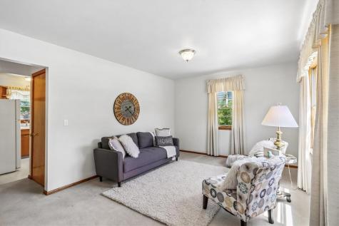 1118 Deforest Avenue Iowa City IA 52240