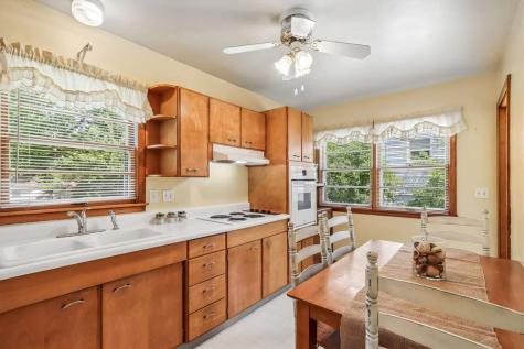 1118 Deforest Avenue Iowa City IA 52240