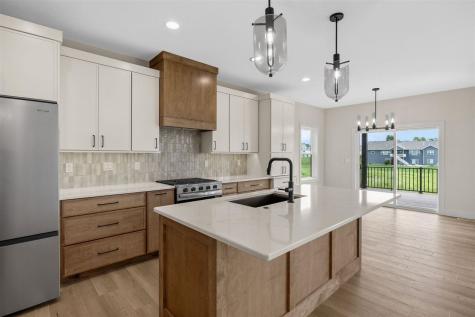 810 17th Avenue SW Mt Vernon IA 52314