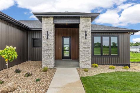 810 17th Avenue SW Mt Vernon IA 52314
