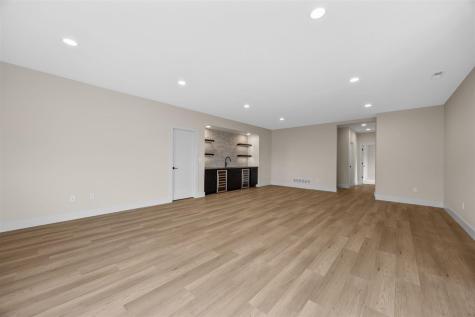 810 17th Avenue SW Mt Vernon IA 52314