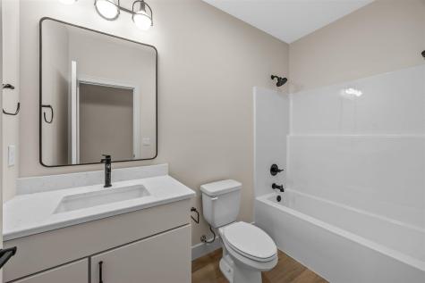 810 17th Avenue SW Mt Vernon IA 52314