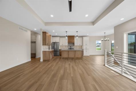 810 17th Avenue SW Mt Vernon IA 52314