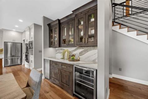 337 Windmill Drive Iowa City IA 52245