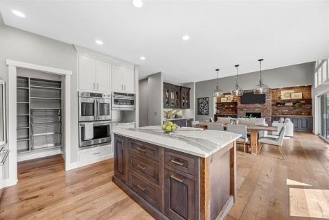 337 Windmill Drive Iowa City IA 52245