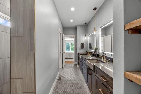 337 Windmill Drive Iowa City IA 52245