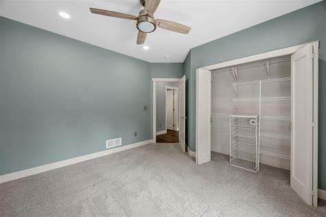 337 Windmill Drive Iowa City IA 52245