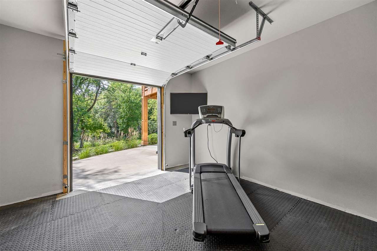337 Windmill Drive Iowa City IA 52245