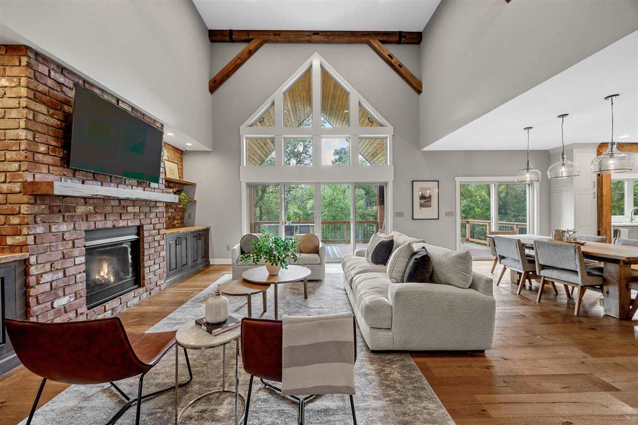 337 Windmill Drive Iowa City IA 52245
