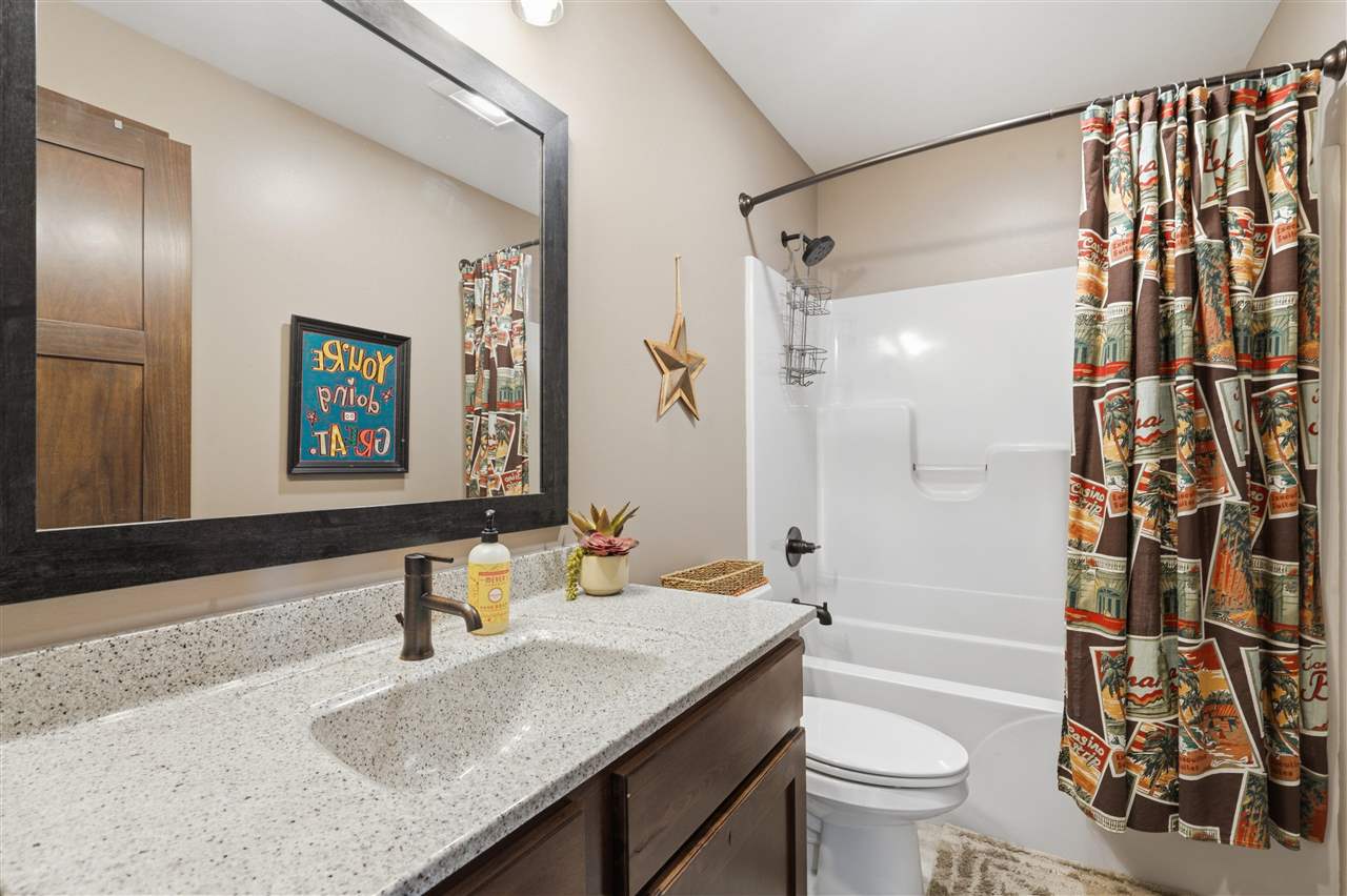 2787 Creekview Trail Palo IA 52324