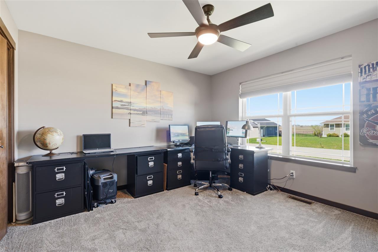 2787 Creekview Trail Palo IA 52324