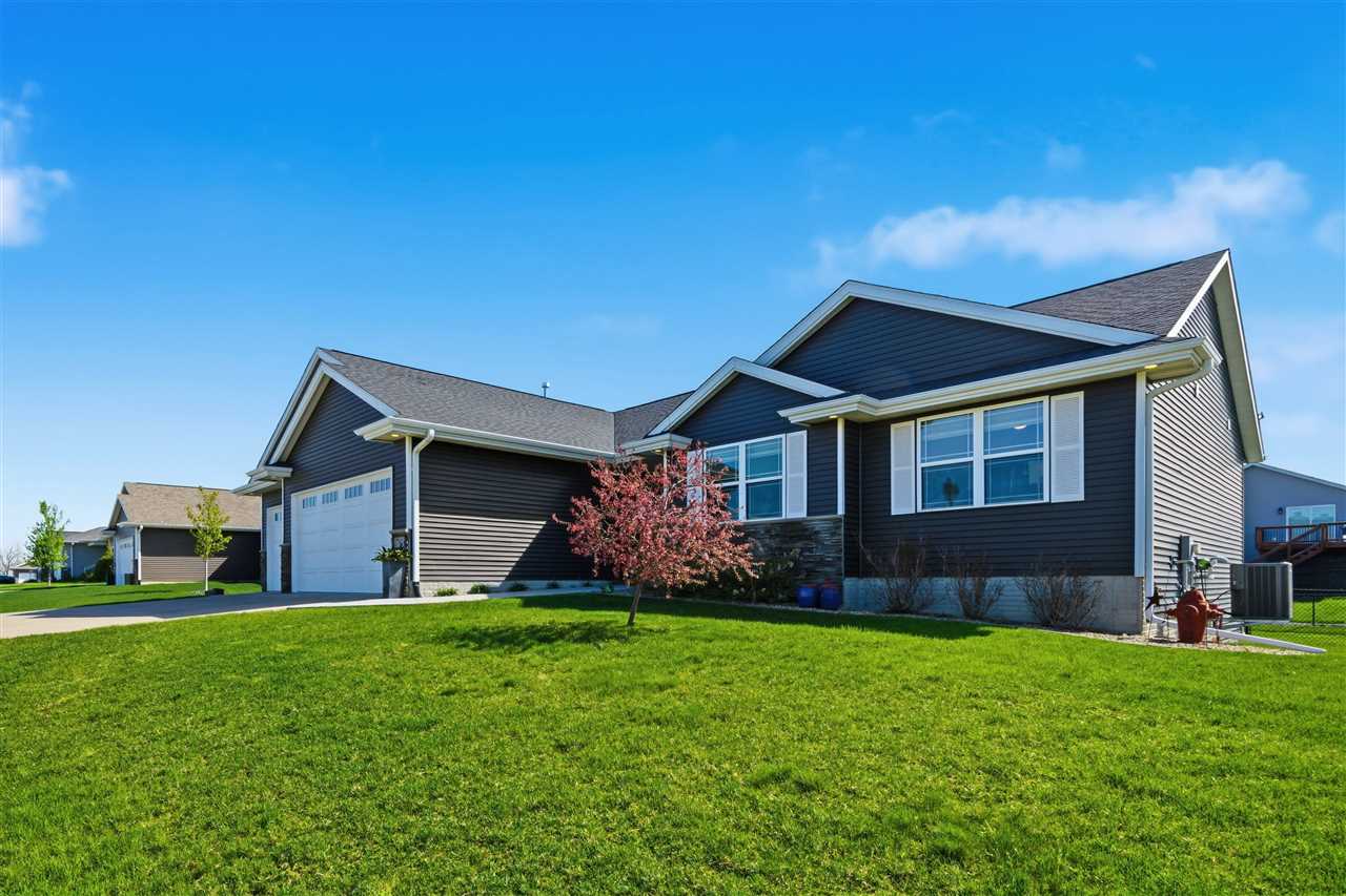 2787 Creekview Trail Palo IA 52324