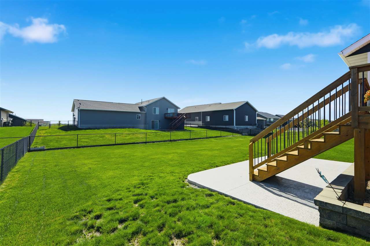 2787 Creekview Trail Palo IA 52324