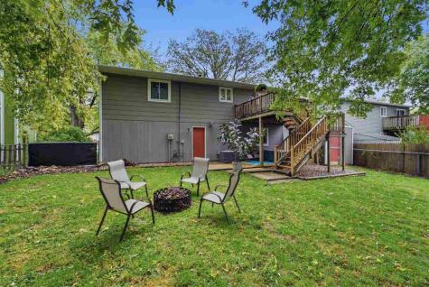 1427 Esther Street Iowa City IA 52240