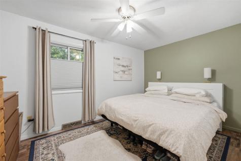 1427 Esther Street Iowa City IA 52240