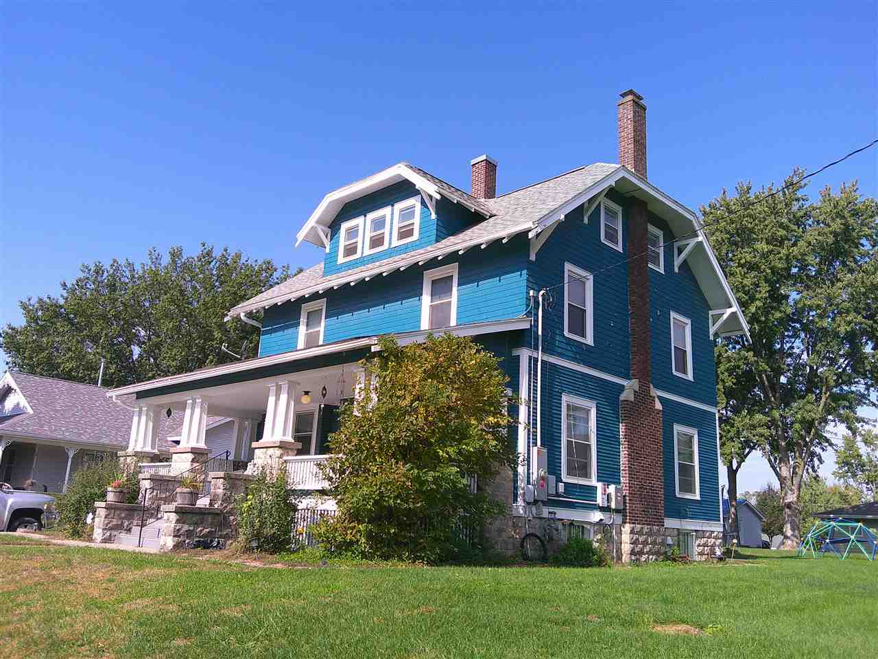 726 W Main Street Washington IA 52353
