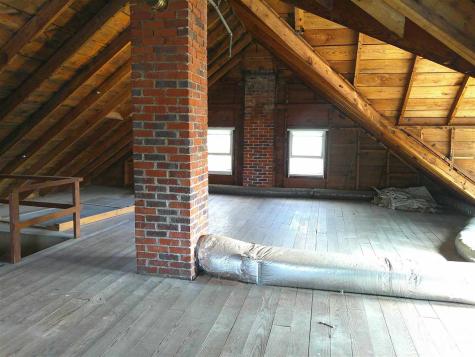 726 W Main Street Washington IA 52353