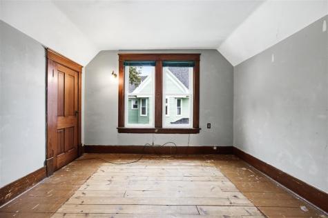 609 Mulberry Street Tipton IA 52772