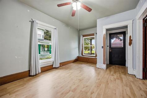 609 Mulberry Street Tipton IA 52772
