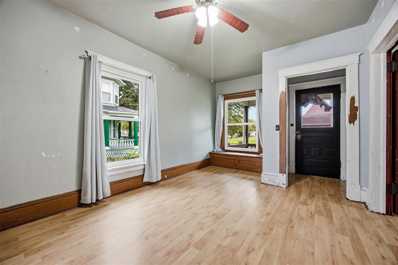 609 Mulberry Street Tipton IA 52772