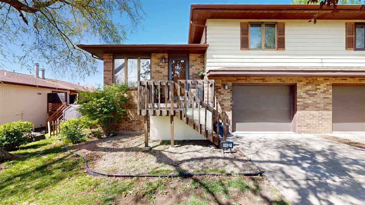 1427 Dolen Place Iowa City IA 52246