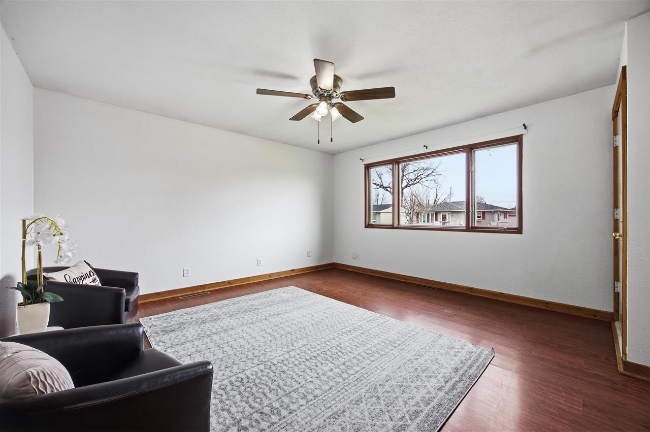 1051 Clifton Street NE Cedar Rapids IA 52402