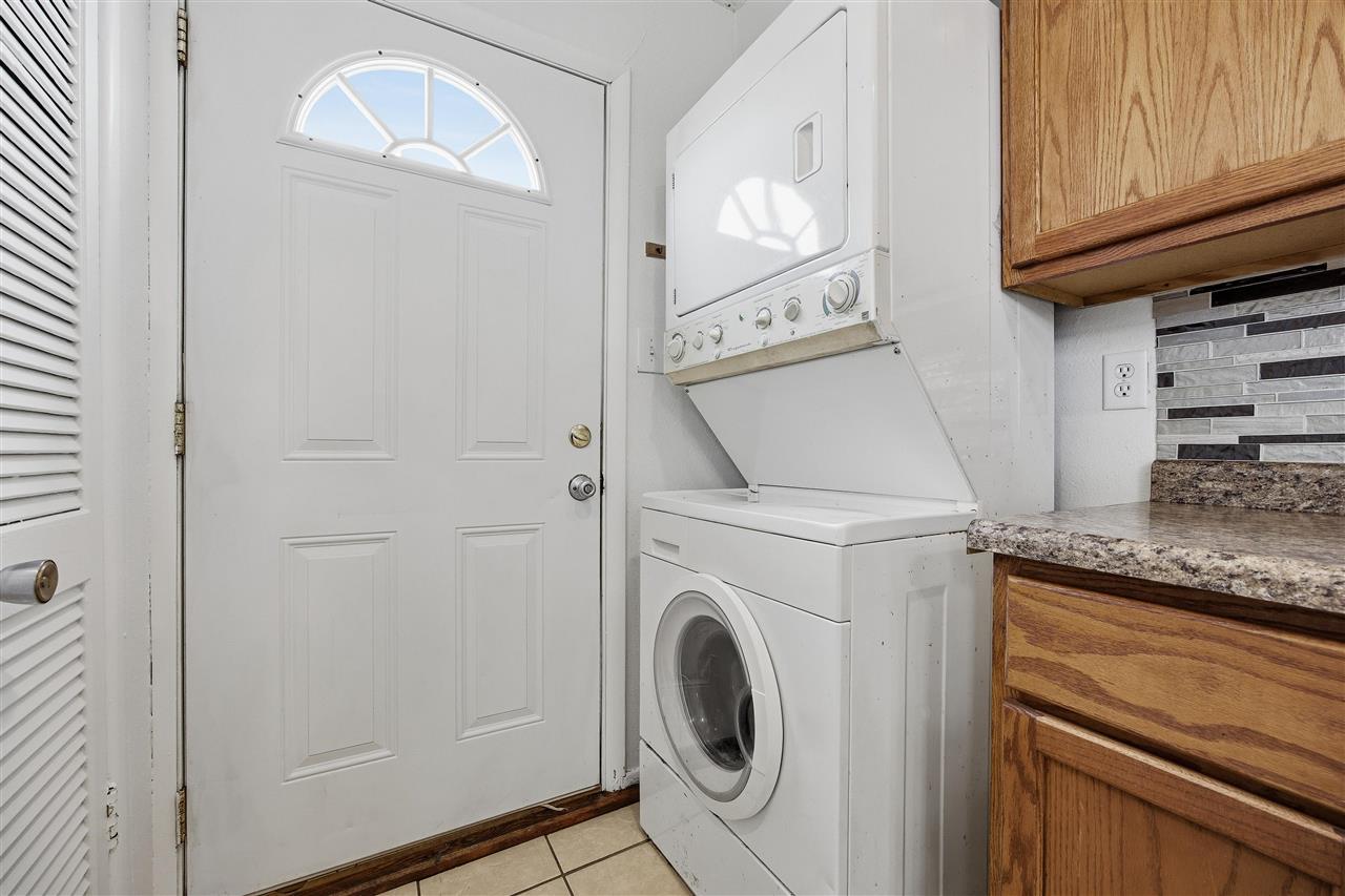 1051 Clifton Street NE Cedar Rapids IA 52402