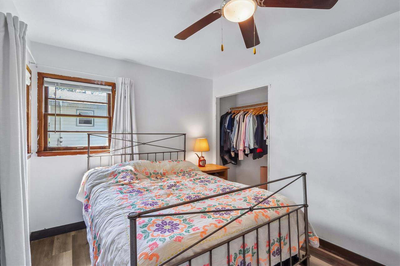 706 West Maple Street Williamsburg IA 52361