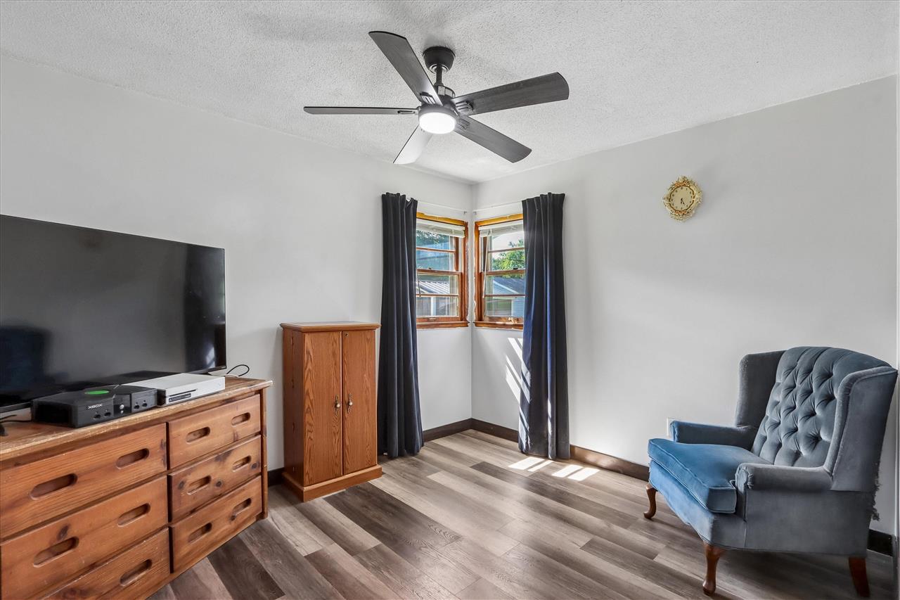 706 West Maple Street Williamsburg IA 52361