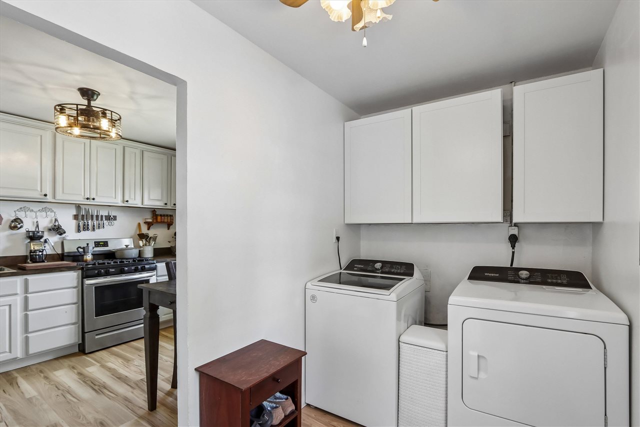 706 West Maple Street Williamsburg IA 52361