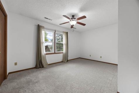 2283 Cae Drive Iowa City IA 52246