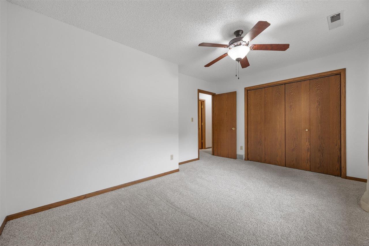 2283 Cae Drive Iowa City IA 52246