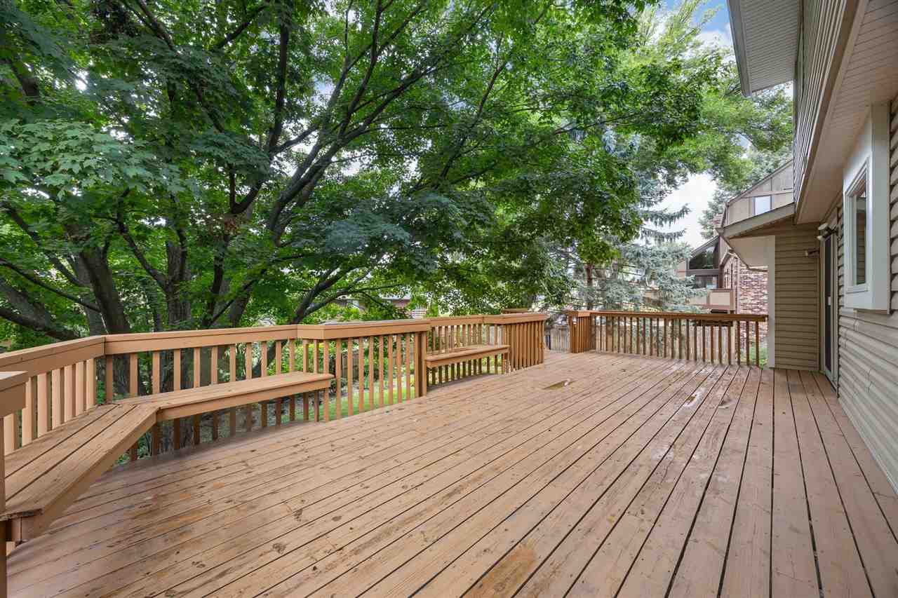 2283 Cae Drive Iowa City IA 52246