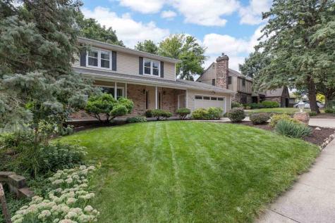 2283 Cae Drive Iowa City IA 52246